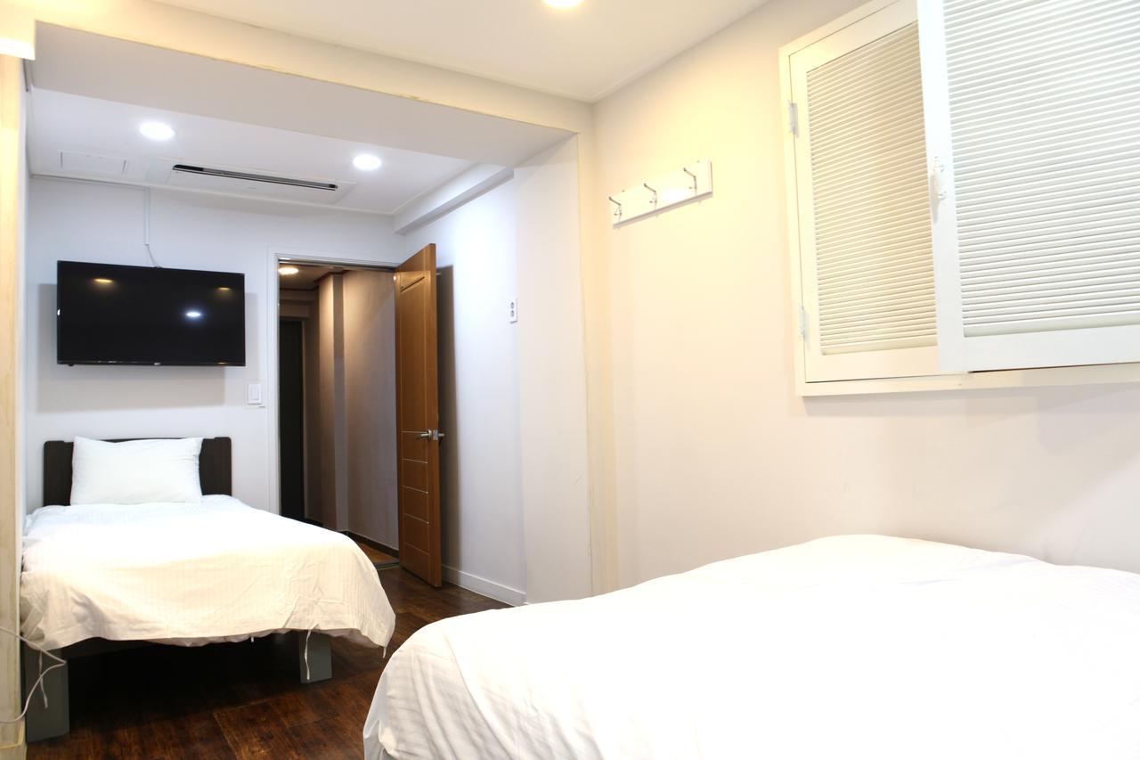 Charm Hotel Seul Esterno foto